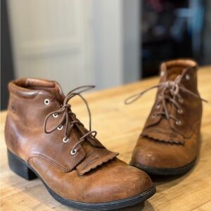 Ariat Brown Leather Lace-Up Boots